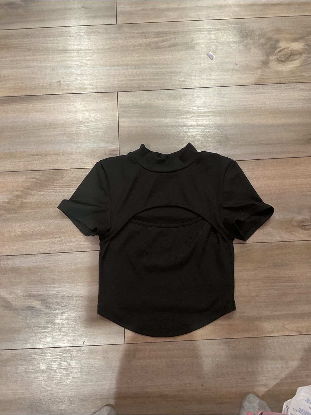 SHEIN Black Mock-Neck Short Sleeve Crop Top with Front Cutout